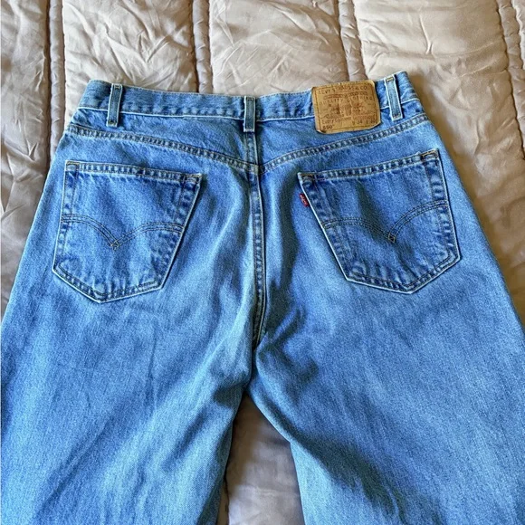 Vintage Levi's 550 Relaxed Fit Blue Jeans - Picture 6 of 6